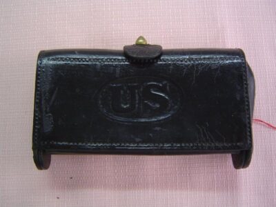 AM069 - Cartouchière US MILLS model 1881