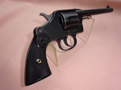 AP496 - Revolver COLT model 1889