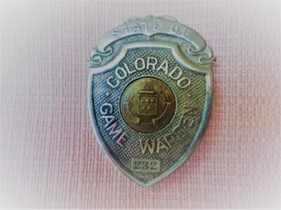 AM359 - Badge métal