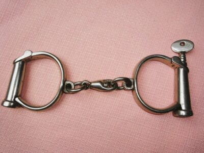 AM463 - MENOTTES AMERICAINES