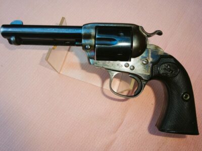 AP686 - REVOLVER COLT BISLEY