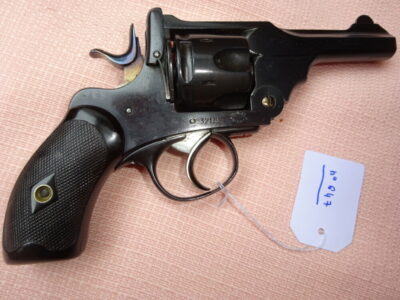 AP702 - REVOLVER WEBLEY