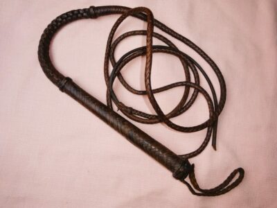 AM505 - FOUET DE COW BOY