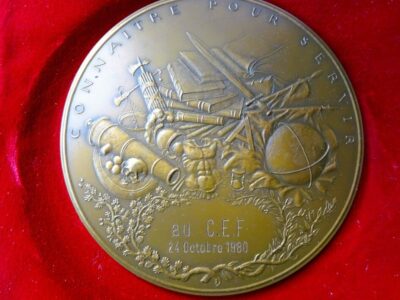 AD116 - MEDAILLE COMMEMORATIVE