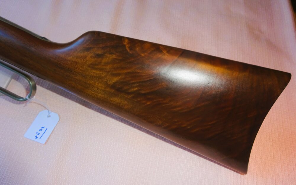 AE305 - WINCHESTER COMMEMORATIVE – Image 8