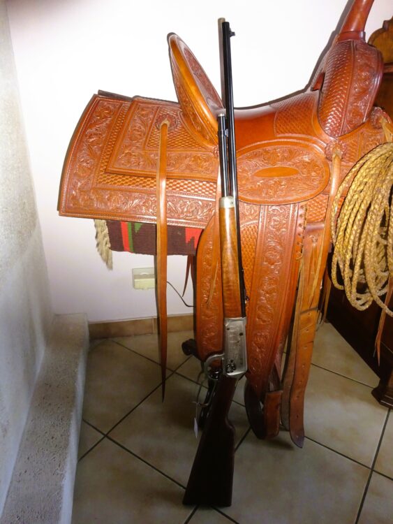 AE305 - WINCHESTER COMMEMORATIVE – Image 2