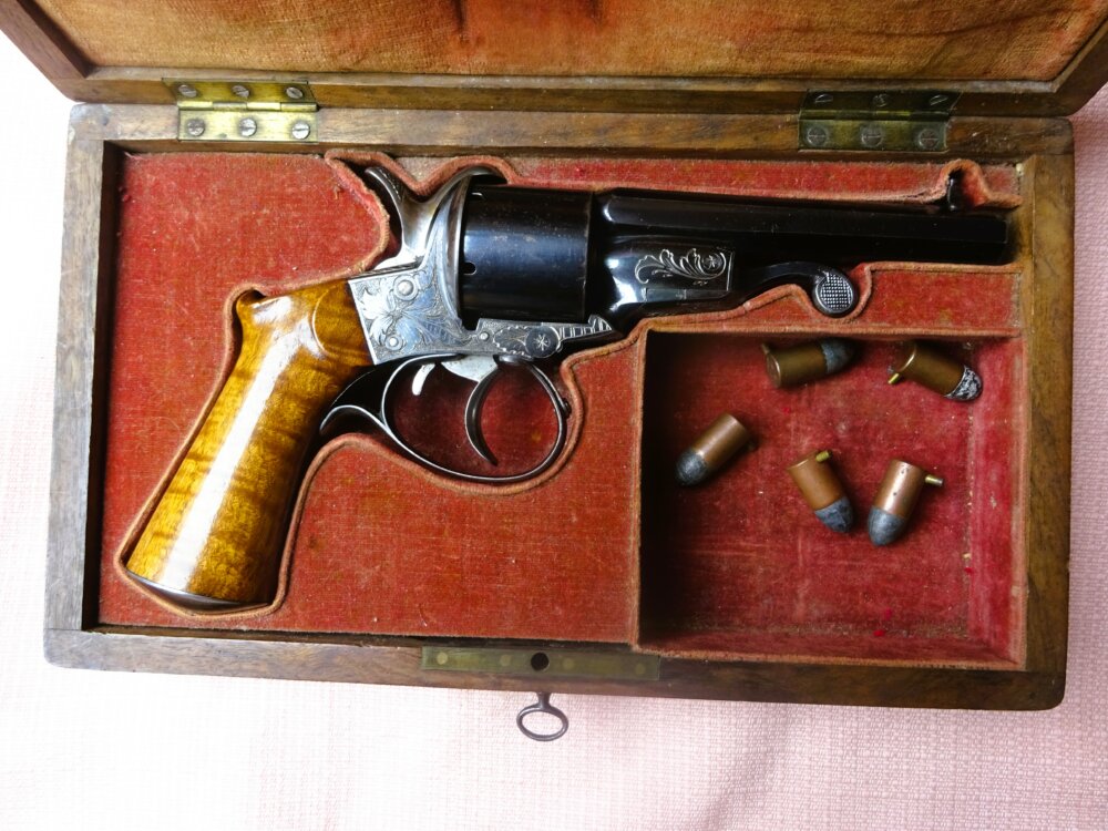 AP-732 - REVOLVER JAVELLE